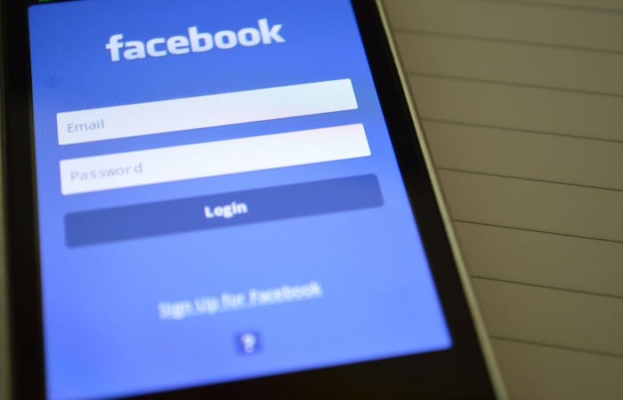 Как узнать, кто просматривает ваш профиль в Facebook?  (2021 год)